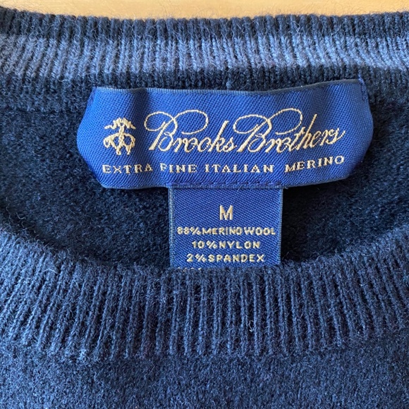 Brooks Brothers Men’s Medium Extra Fine Italian Merino Sweater - Picture 2 of 2